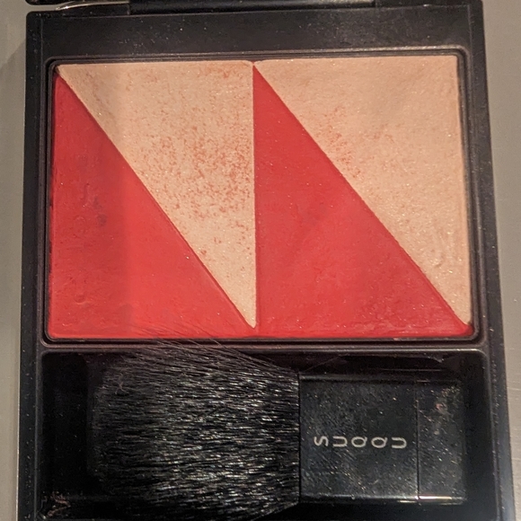 Suqqu blush 118. Limited edition - Picture 2 of 4